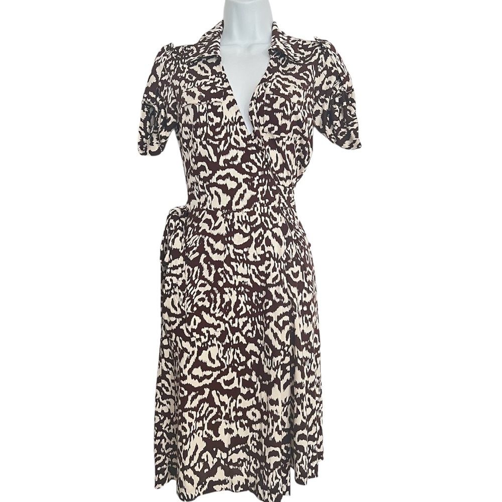 Diane von Furstenberg Revolutionary Duenne Silk Wrap Dress – Size 0